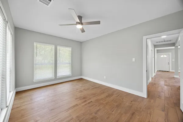 $2,850 | 3916 Kennon Street, Houston, TX 77009