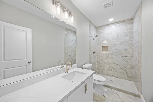 $2,850 | 3916 Kennon Street, Houston, TX 77009