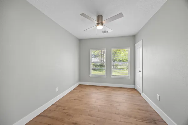 $2,850 | 3916 Kennon Street, Houston, TX 77009