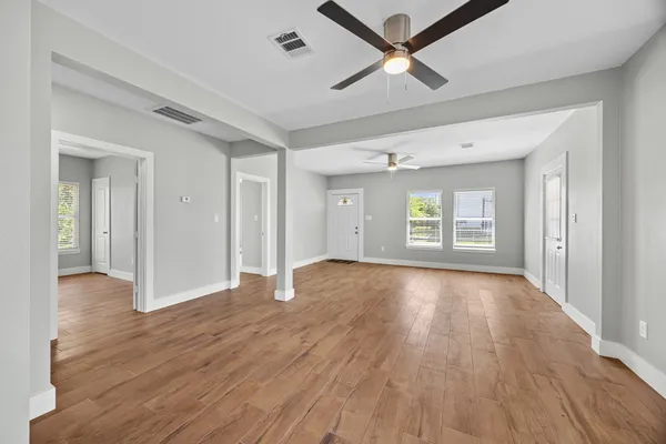 $2,850 | 3916 Kennon Street, Houston, TX 77009