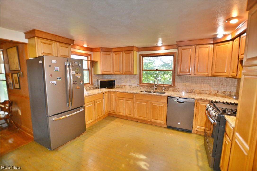 5581 South Ridge Road Madison, OH 44057 - Photo 12 of 35
