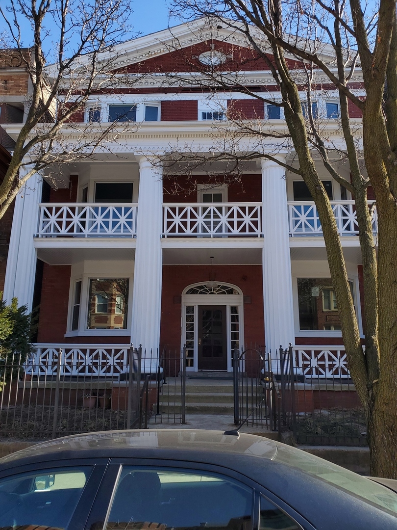 a sign that is on the side of a building