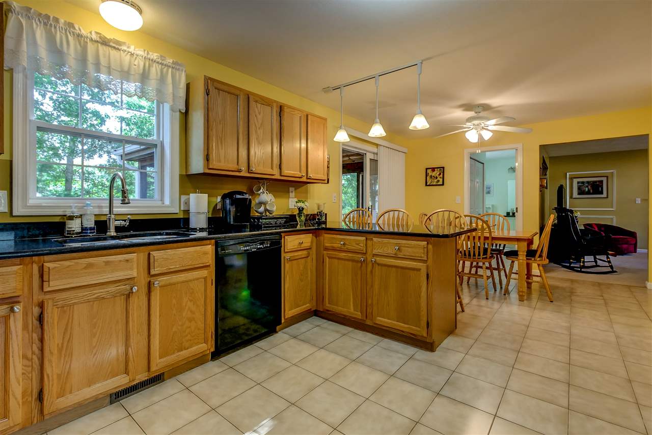 420 Wellington Hill Road Manchester, NH 03104 - Photo 7 of 40 Gallery Image 7
