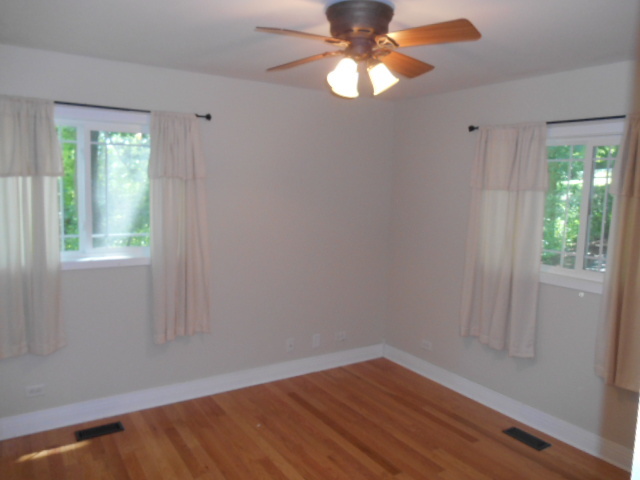 212 Baron Drive Spring Grove, IL 60081 - Photo 13 of 25