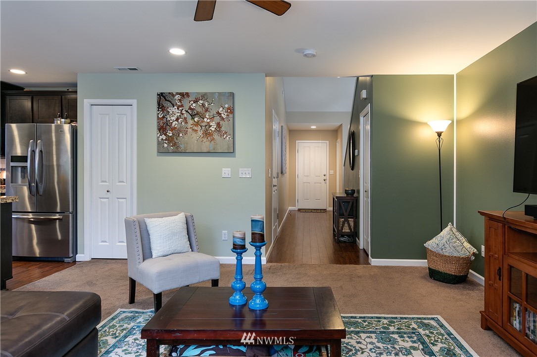 3228 177th Place Southeast, Unit 18 Bothell, WA 98012 - Photo 2 of 22 Gallery Image 2
