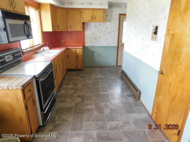 700 Maple Street Forest City, PA 18421 - Photo 13 of 24 DSCN4316