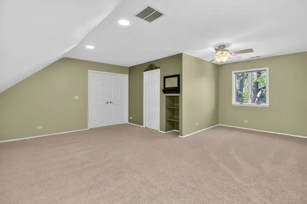 $675,000 | 700 East Turner Avenue, Roselle, IL 60172