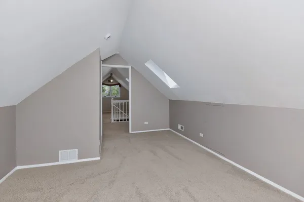 $675,000 | 700 East Turner Avenue, Roselle, IL 60172