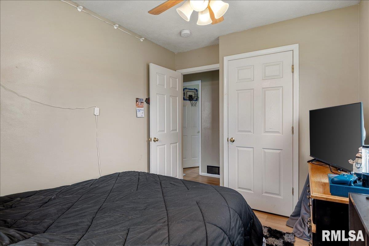 105 East Mill Street Rochester, IL 62563 - Photo 12 of 21