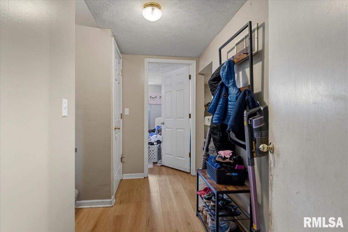 105 East Mill Street Rochester, IL 62563 - Photo 15 of 21