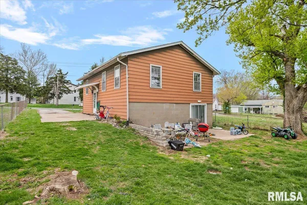 $160,000 | 105 East Mill Street, Rochester, IL 62563