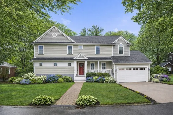 $1,450,000 | 10 Higgins Road, Marblehead, MA 01945