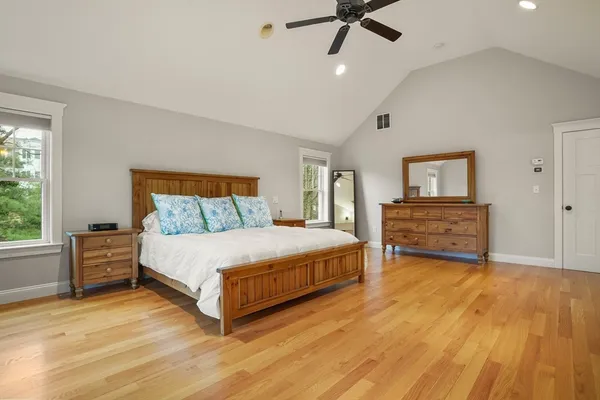 $1,450,000 | 10 Higgins Road, Marblehead, MA 01945