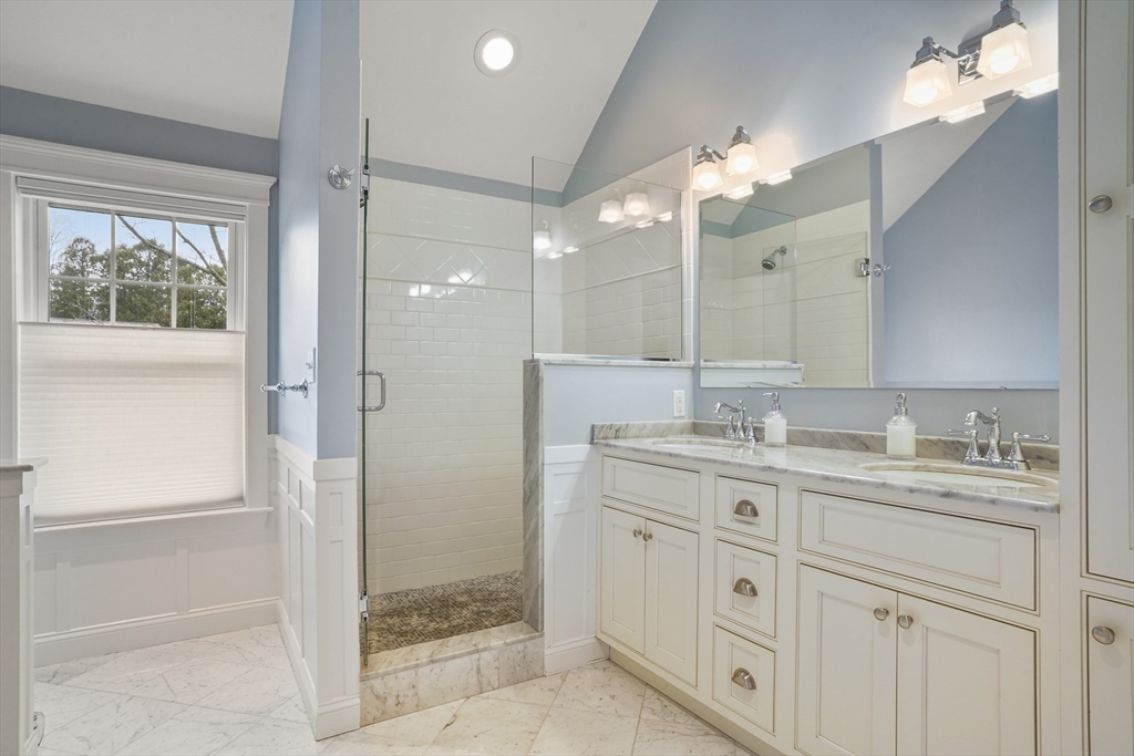 10 Higgins Road Marblehead, MA 01945 - Photo 17 of 30