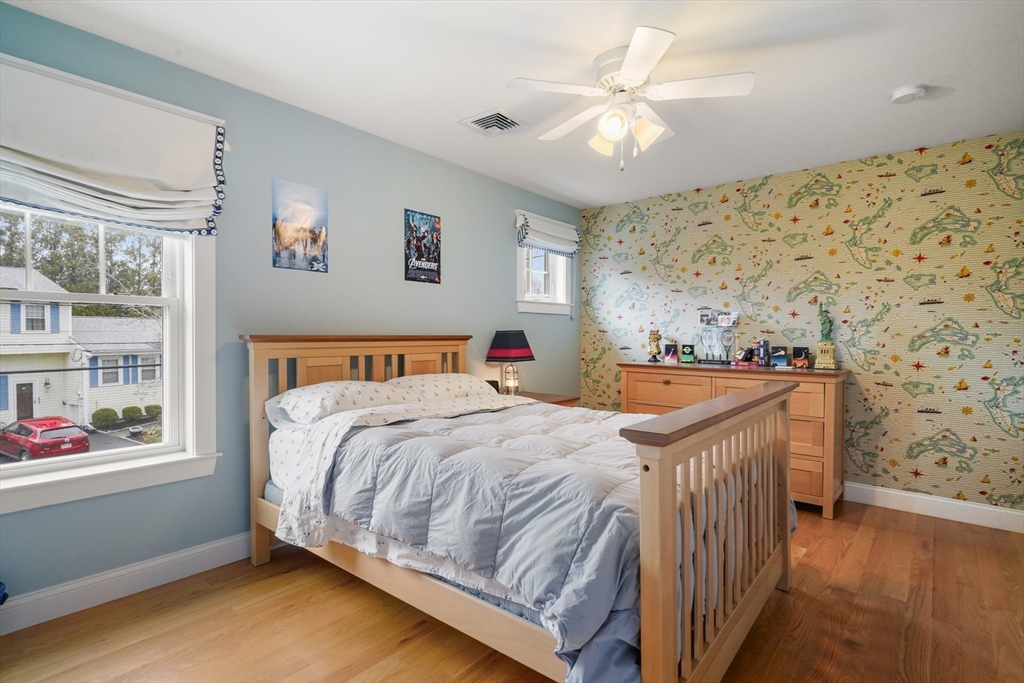 10 Higgins Road Marblehead, MA 01945 - Photo 19 of 30