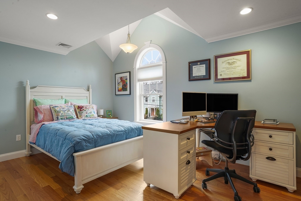 10 Higgins Road Marblehead, MA 01945 - Photo 21 of 30