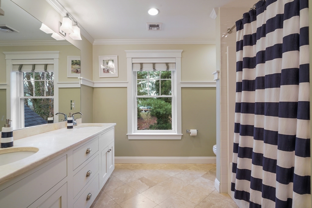 10 Higgins Road Marblehead, MA 01945 - Photo 22 of 30