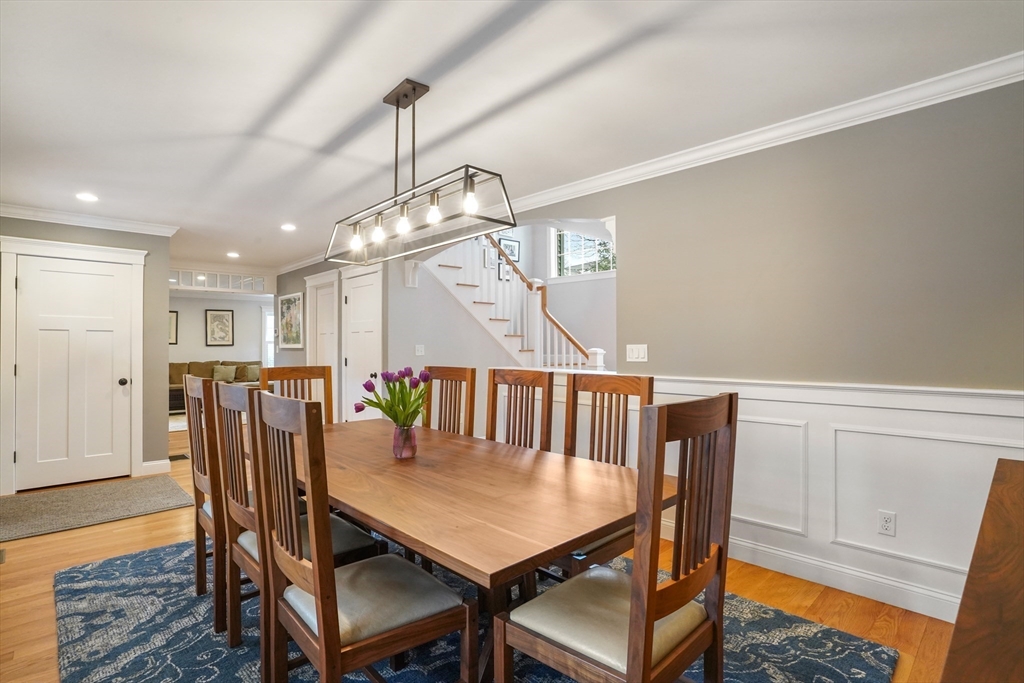 10 Higgins Road Marblehead, MA 01945 - Photo 10 of 30