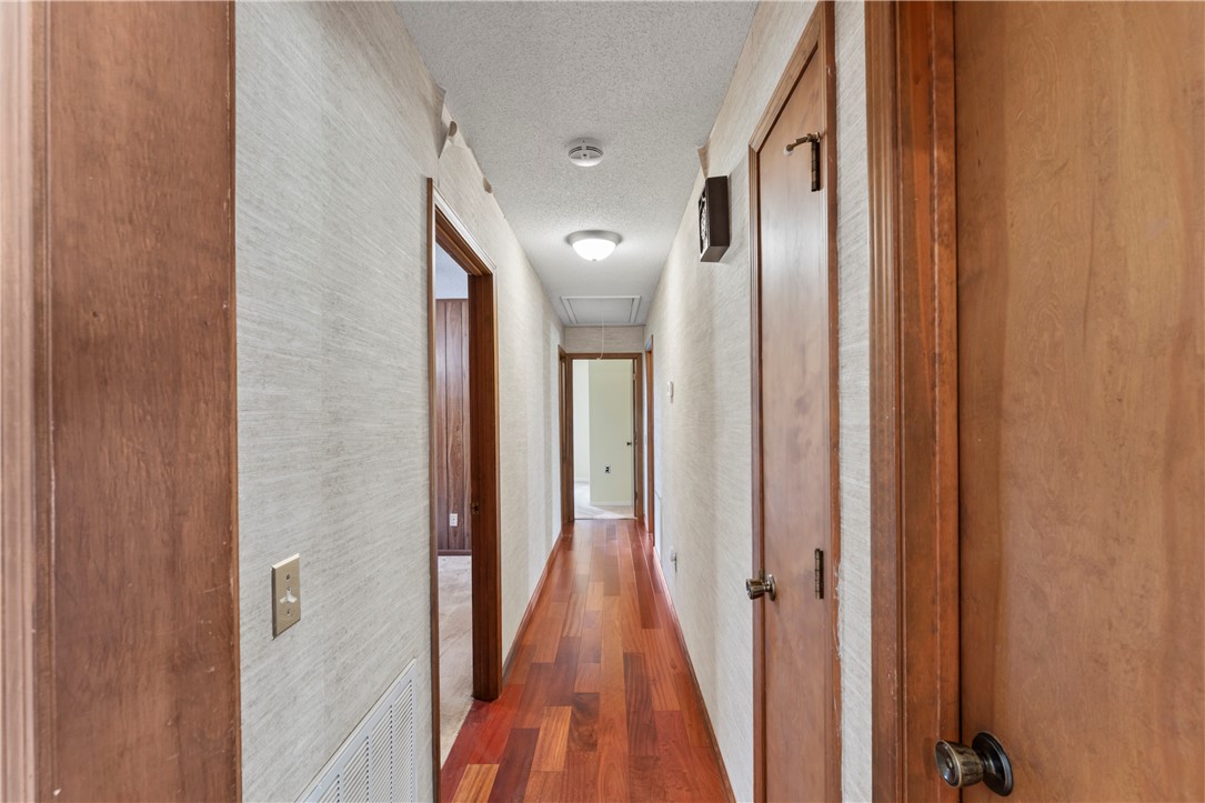 501 Westminster Drive Pendleton, SC 29670 - Photo 19 of 50 Hallway leads to Main Level Bedrooms