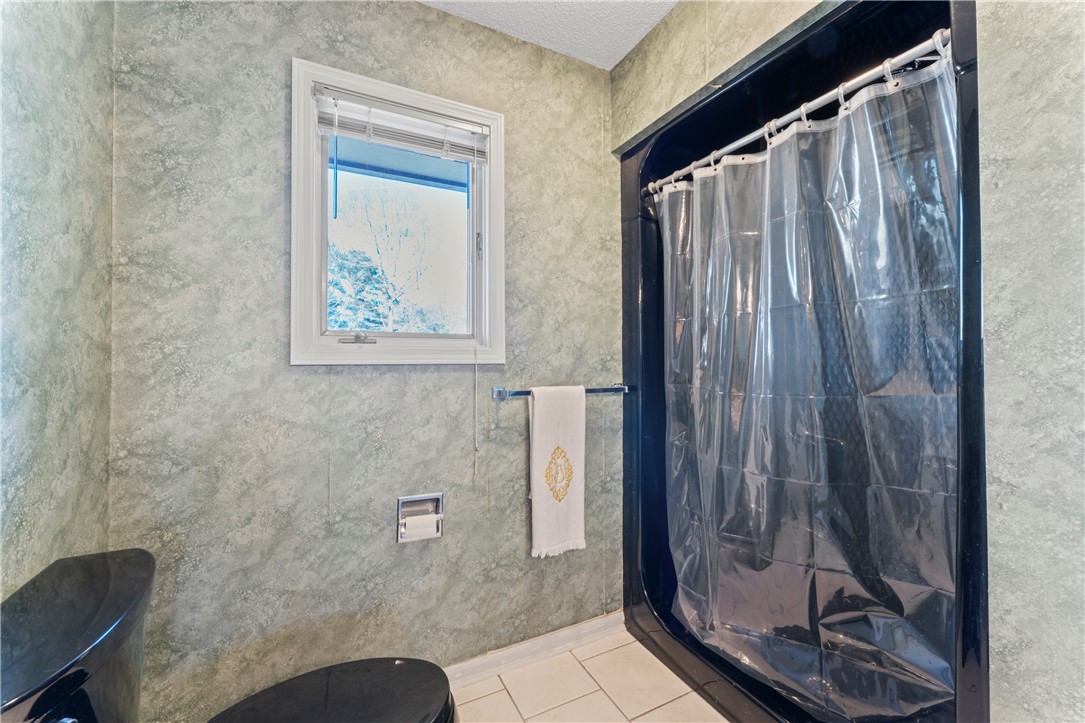 501 Westminster Drive Pendleton, SC 29670 - Photo 32 of 50 Fixture colors offer a retro feel