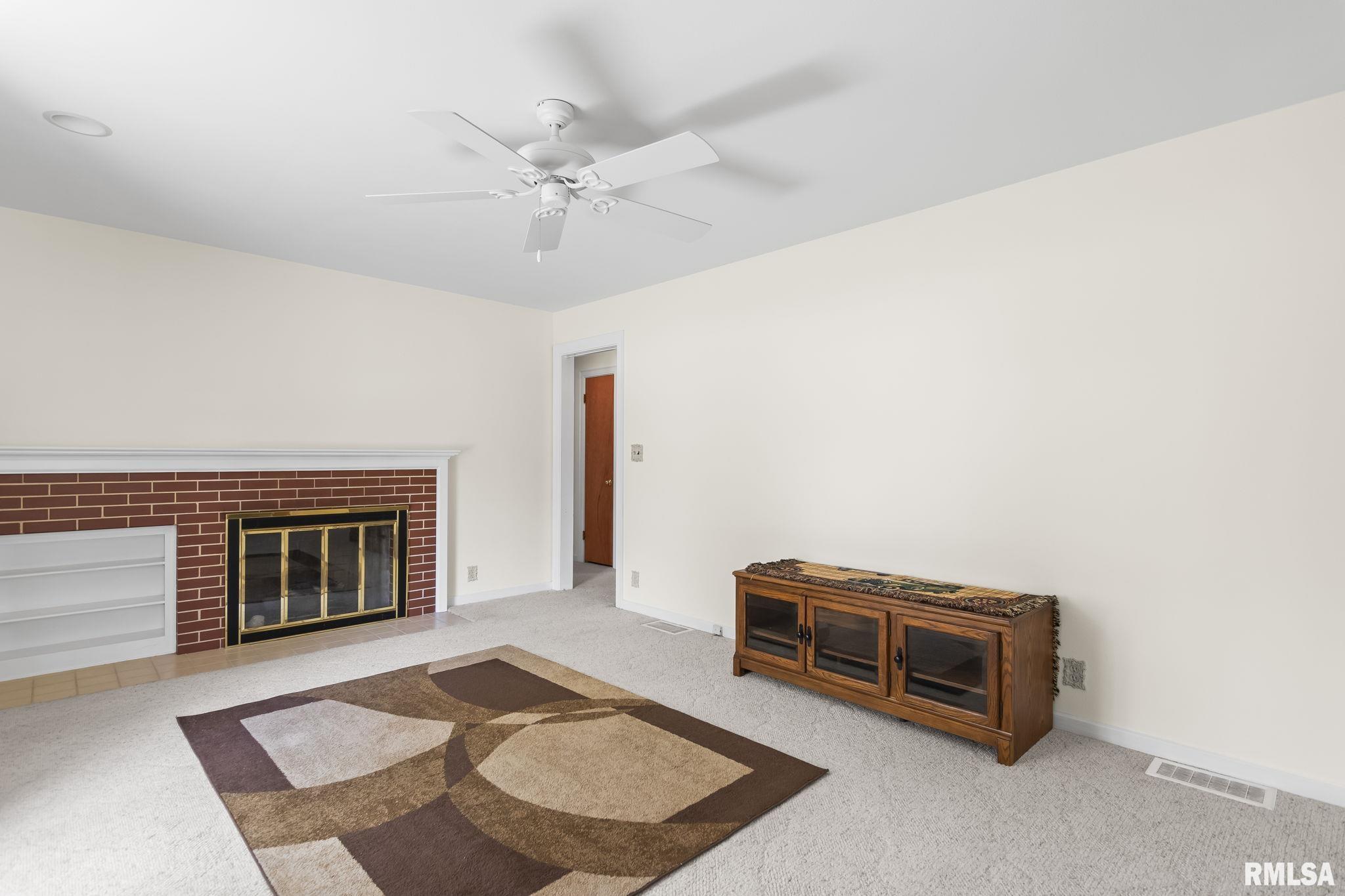 1801 Reed Avenue Springfield, IL 62704 - Photo 4 of 33 Gallery Image 4