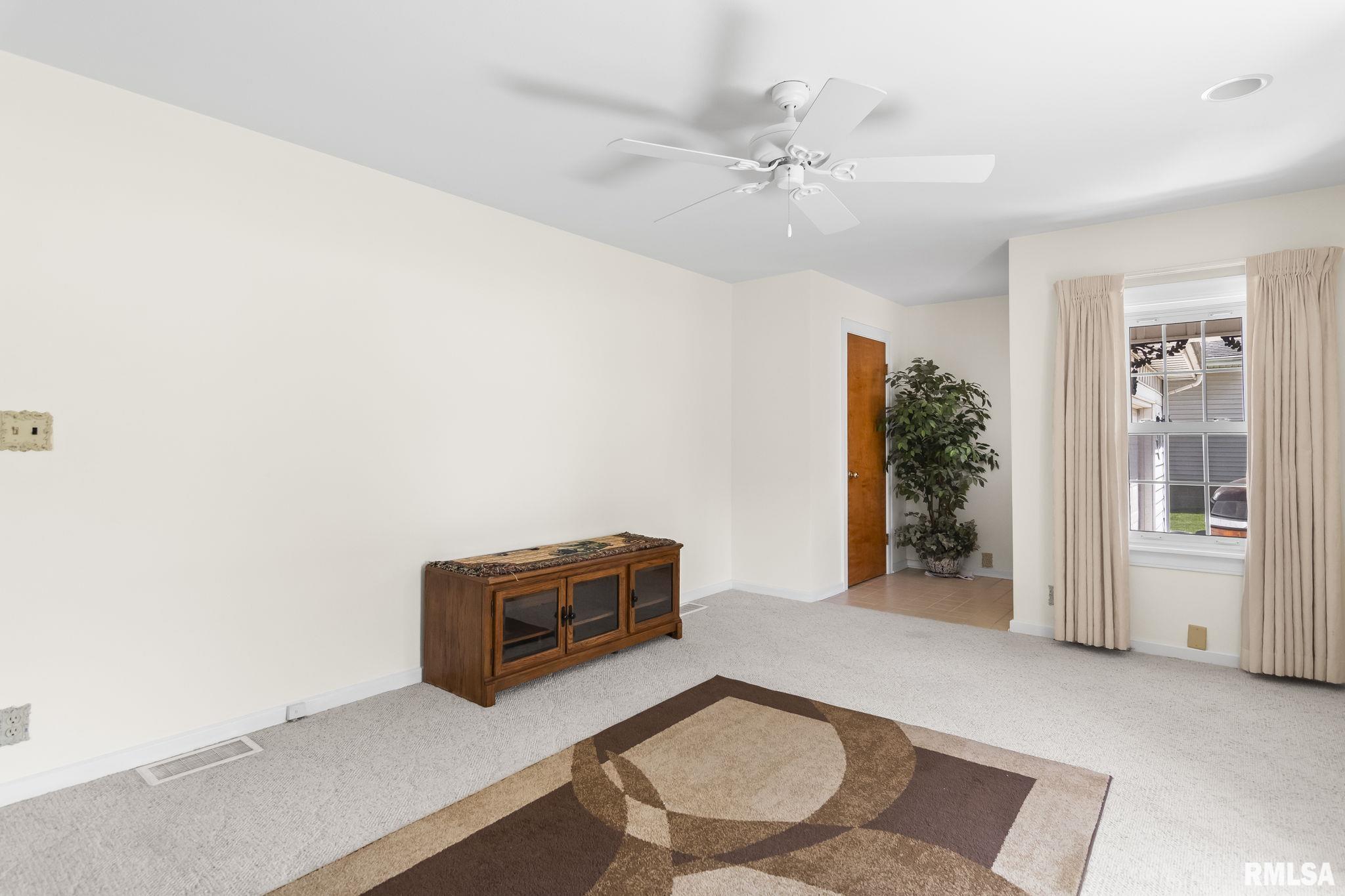 1801 Reed Avenue Springfield, IL 62704 - Photo 6 of 33 Gallery Image 6