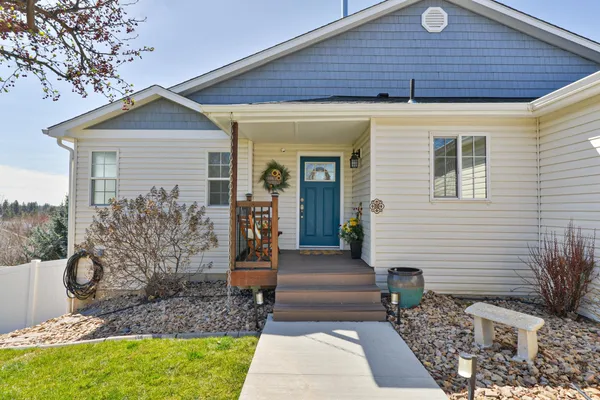 $565,000 | 1017 North Olson Hill Court, Medical Lake, WA 99022