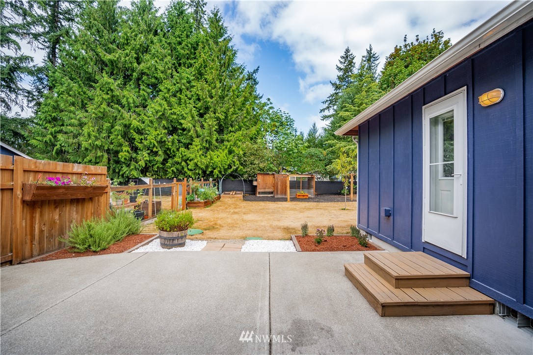 11014 Charm Road Southeast Rainier, WA 98576 - Photo 17 of 38 Gallery Image 17