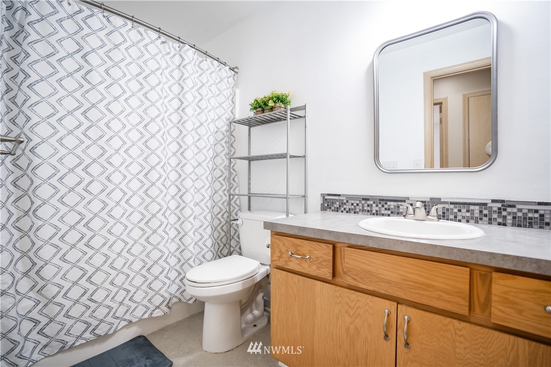 11014 Charm Road Southeast Rainier, WA 98576 - Photo 27 of 38 Gallery Image 27