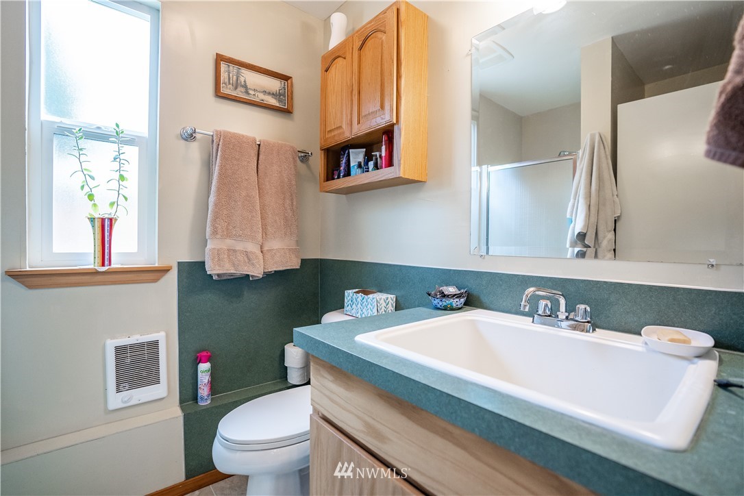 11014 Charm Road Southeast Rainier, WA 98576 - Photo 36 of 38 Gallery Image 36