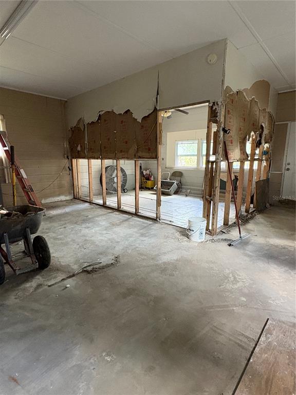 16 Palm Drive Yankeetown, FL 34498 - Photo 31 of 41 a view of a room with gym equipment