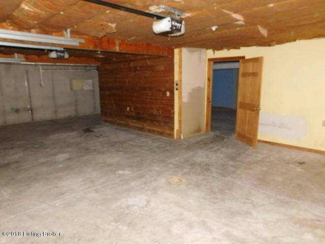 1217 Texas Road Springfield, KY 40069 - Photo 18 of 29 Garage (3)