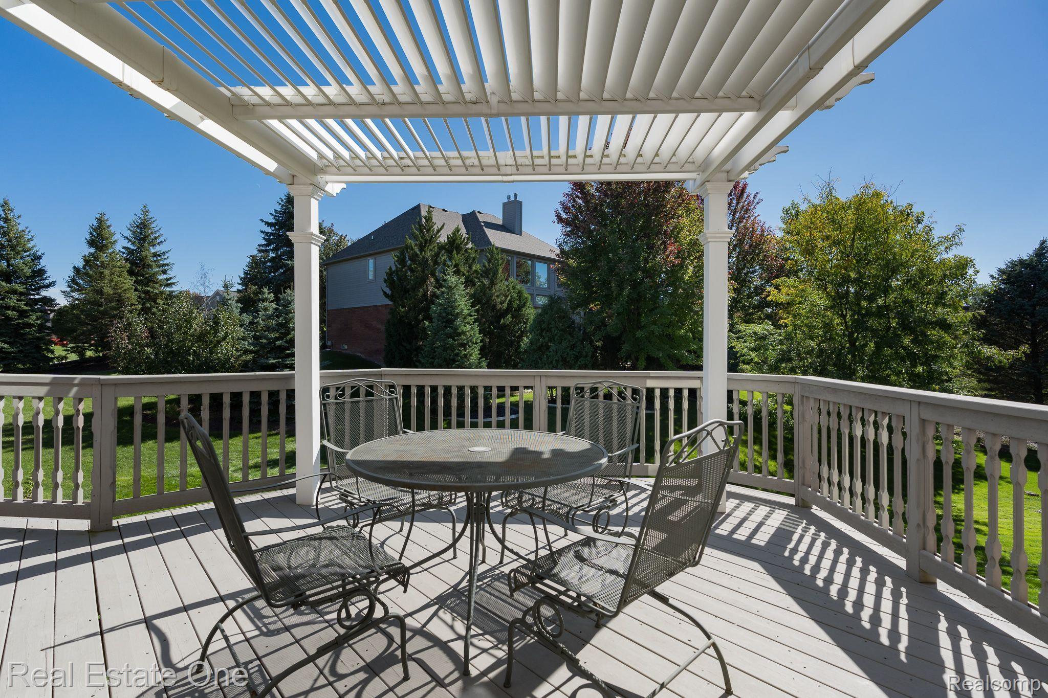 607 Springview Drive Rochester, MI 48307 - Photo 33 of 34 Gallery Image 33
