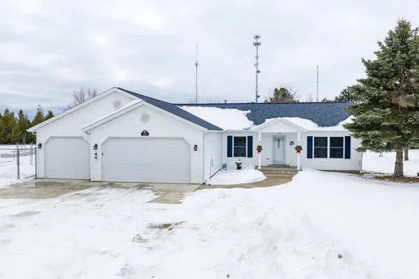 $749,000 | 1809 Falcon Lane, Ellison Bay, WI 54210