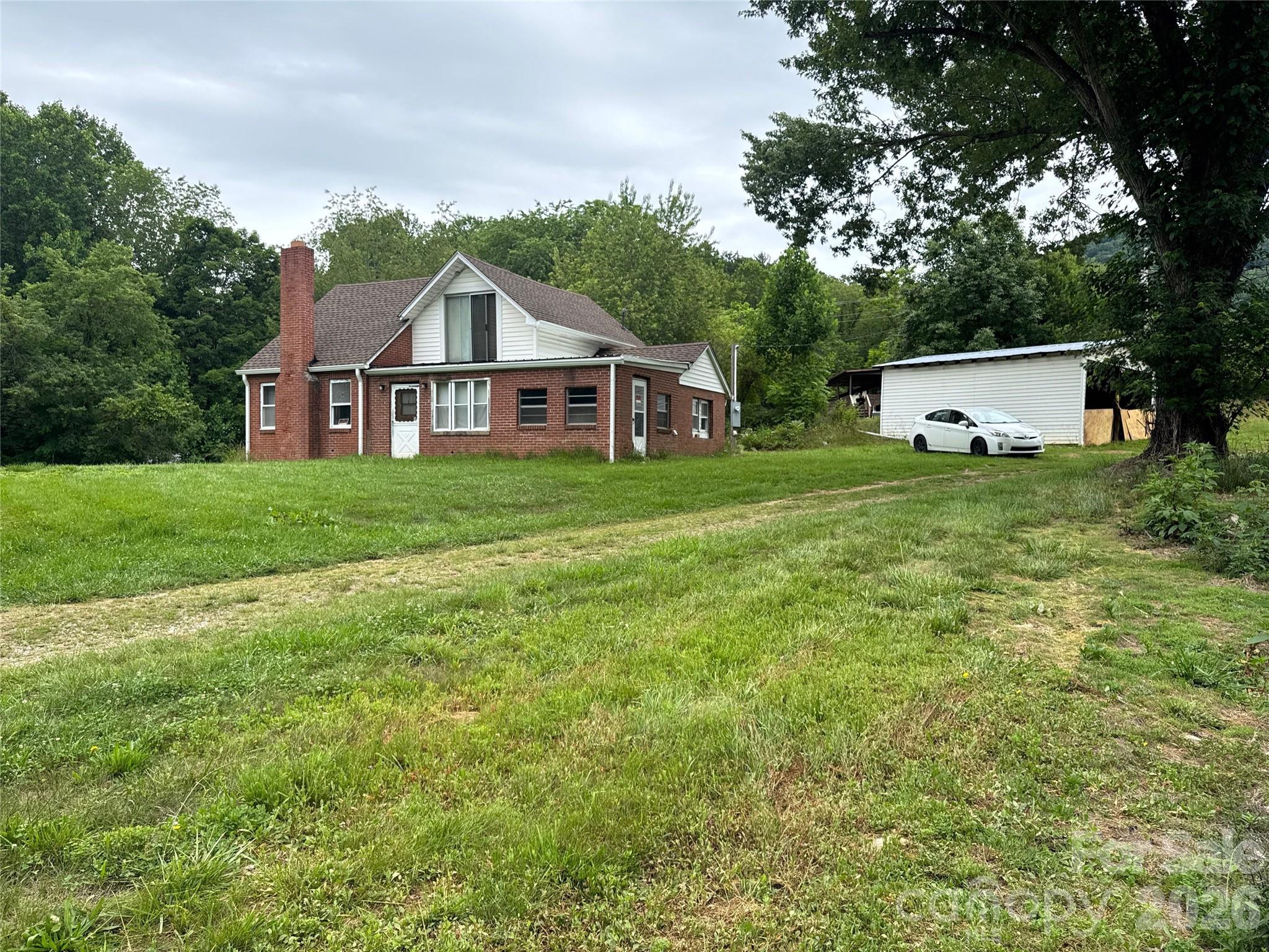 102 Ransom Road Clyde, NC 28721 - Photo 1 of 4