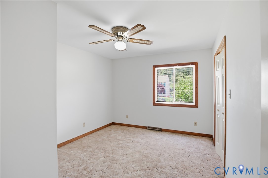 3231 Ludgate Road Chester, VA 23831 - Photo 22 of 34 2nd bedroom upstairs