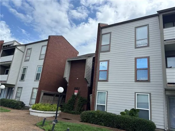 $1,400 | 1161 Lake Avenue, Unit 120, Metairie, LA 70005