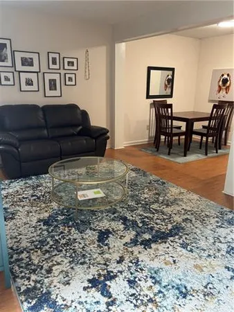 $1,400 | 1161 Lake Avenue, Unit 120, Metairie, LA 70005