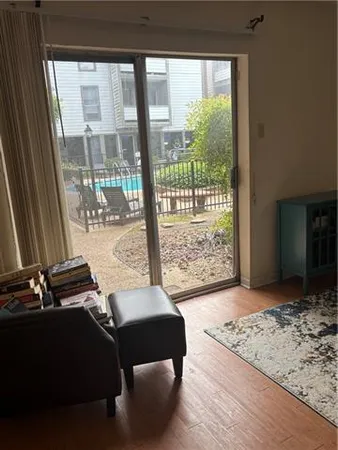 $1,400 | 1161 Lake Avenue, Unit 120, Metairie, LA 70005