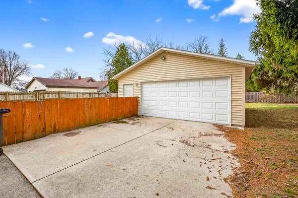 $249,000 | 121 South Outagamie Street, Appleton, WI 54914