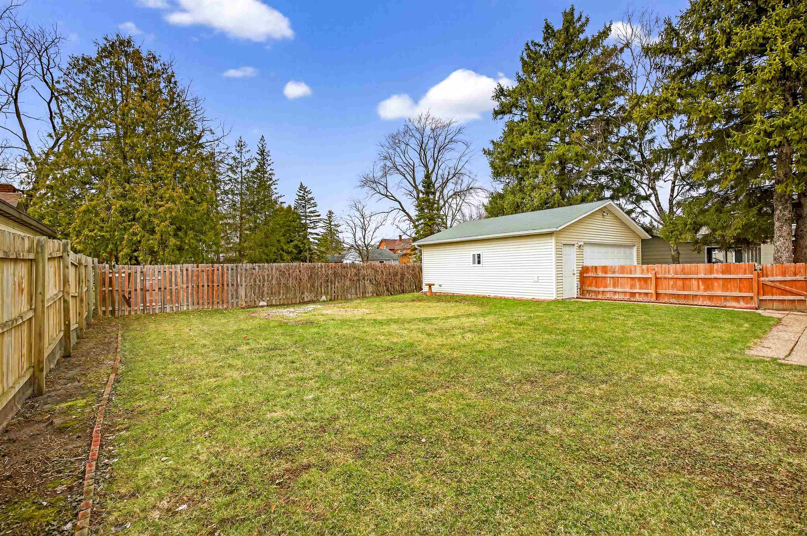 121 South Outagamie Street Appleton, WI 54914 - Photo 34 of 42