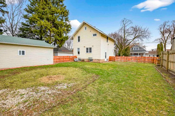 $249,000 | 121 South Outagamie Street, Appleton, WI 54914