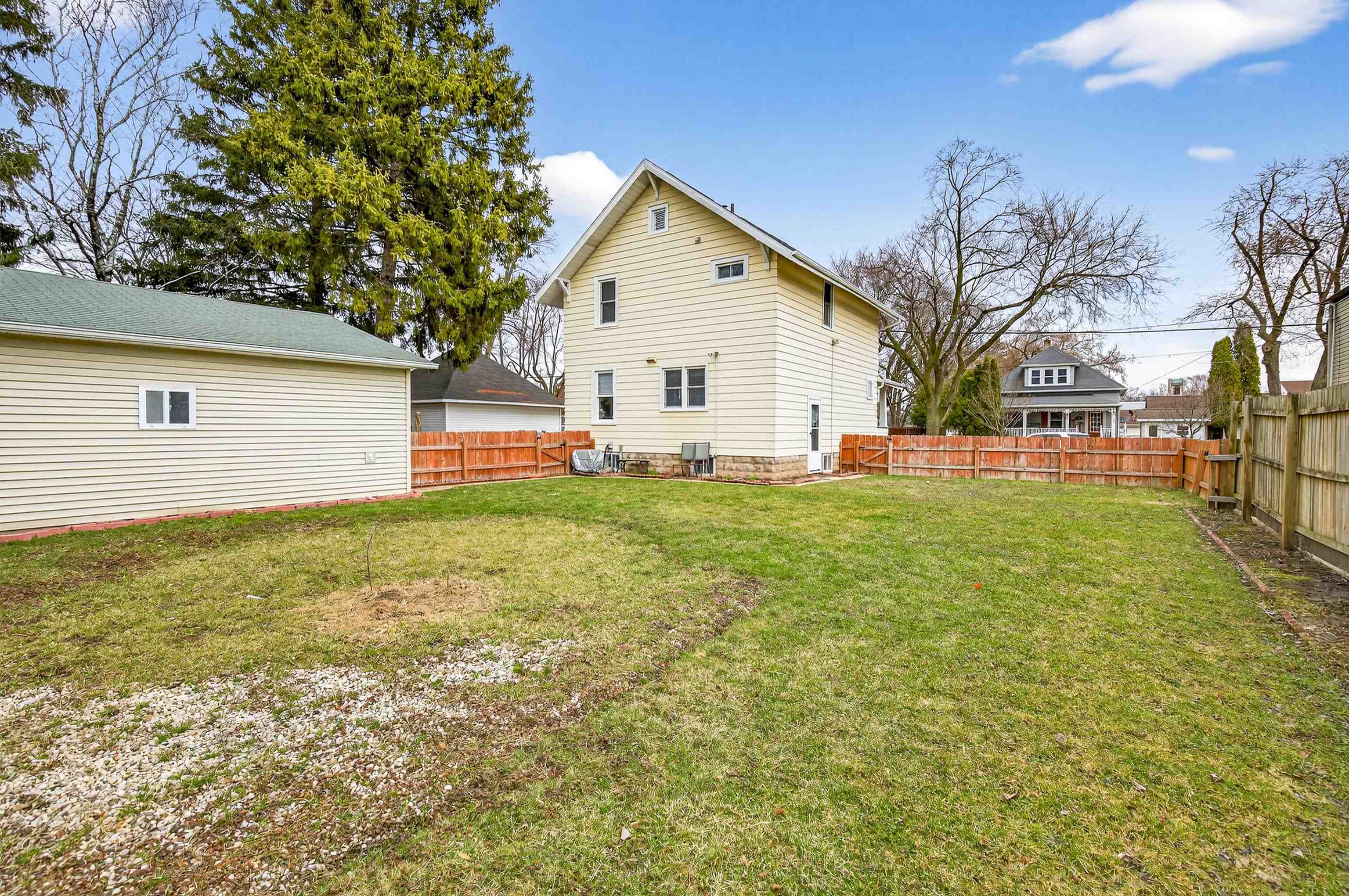 121 South Outagamie Street Appleton, WI 54914 - Photo 35 of 42