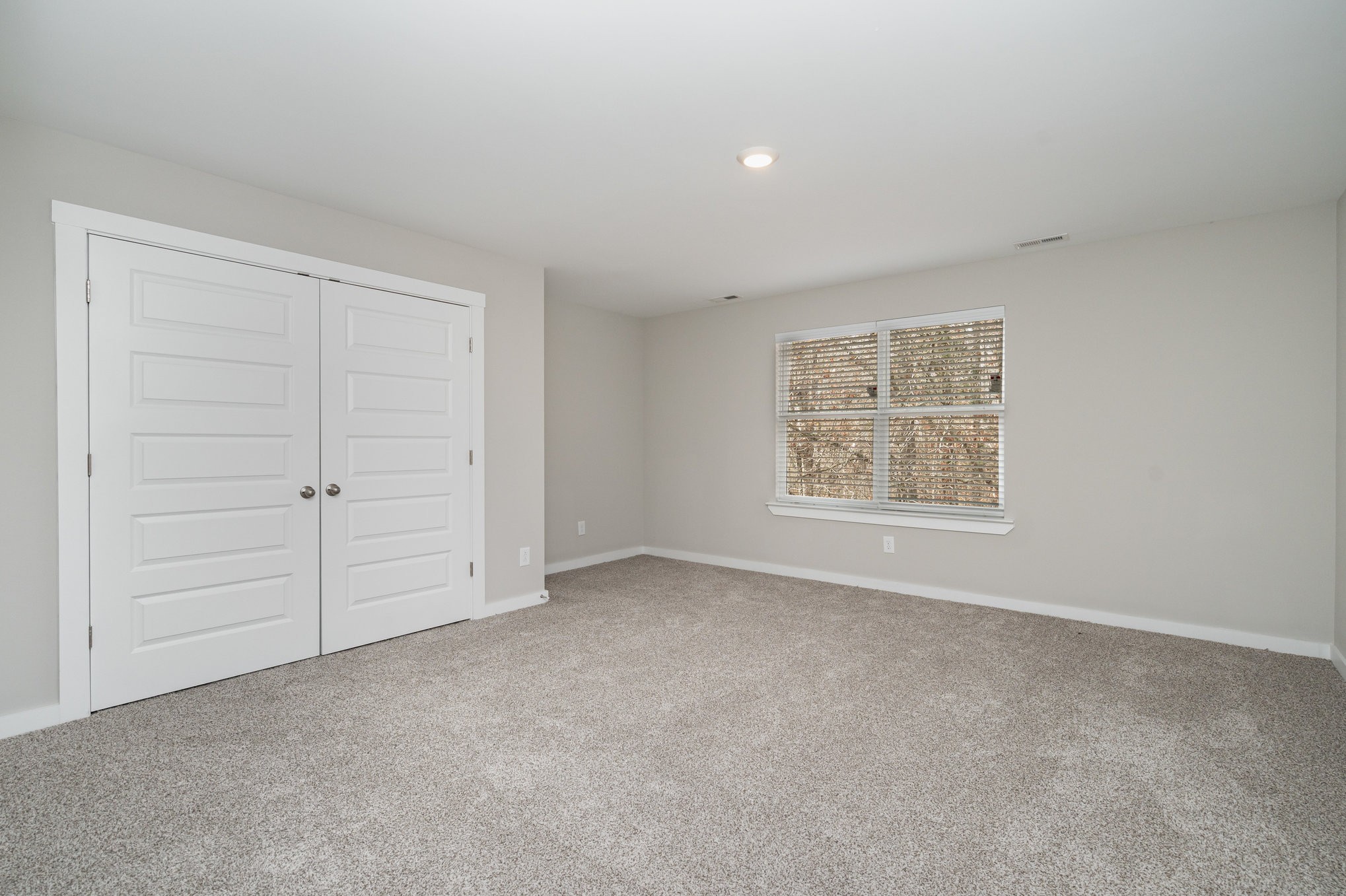 2074 Morgan Court Springfield, TN 37172 - Photo 20 of 24 an empty room with a empty space and window
