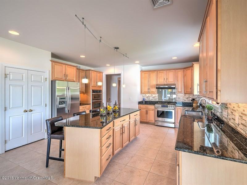 12 Hanging Rock Road Freehold, NJ 07728 - Photo 14 of 33 018_KITCHEN