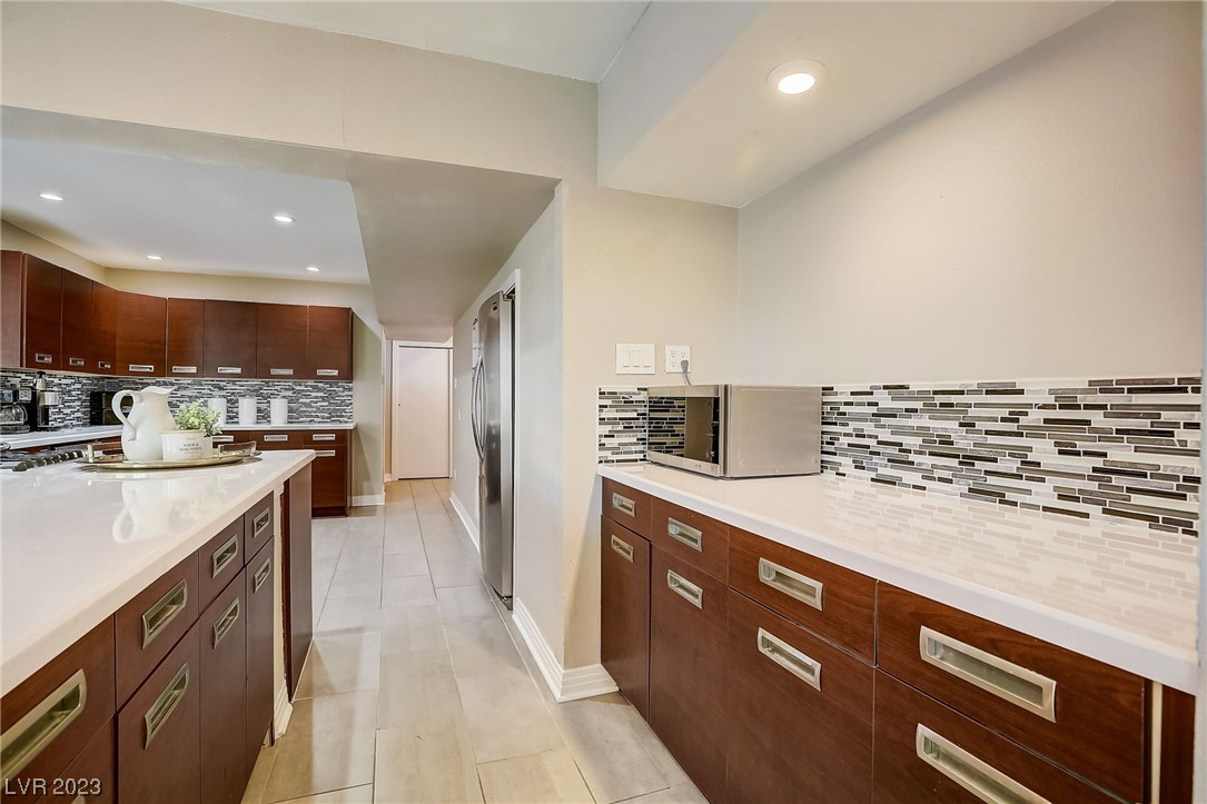 601 East Fairway Road Henderson, NV 89015 - Photo 7 of 54 Gallery Image 7