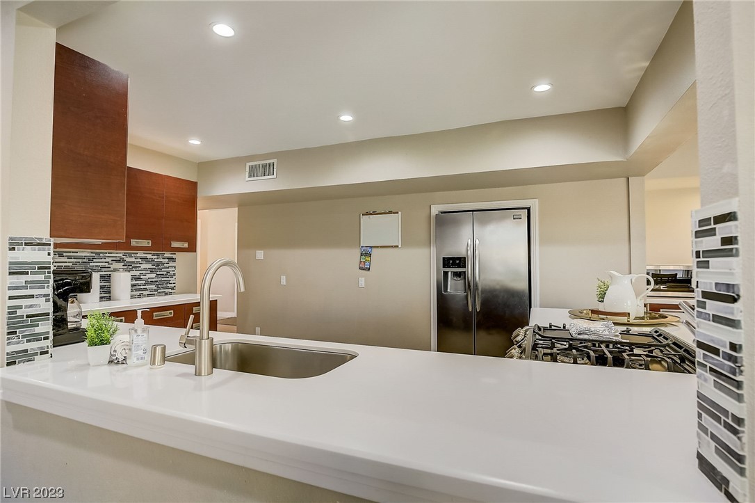 601 East Fairway Road Henderson, NV 89015 - Photo 9 of 54 Gallery Image 9