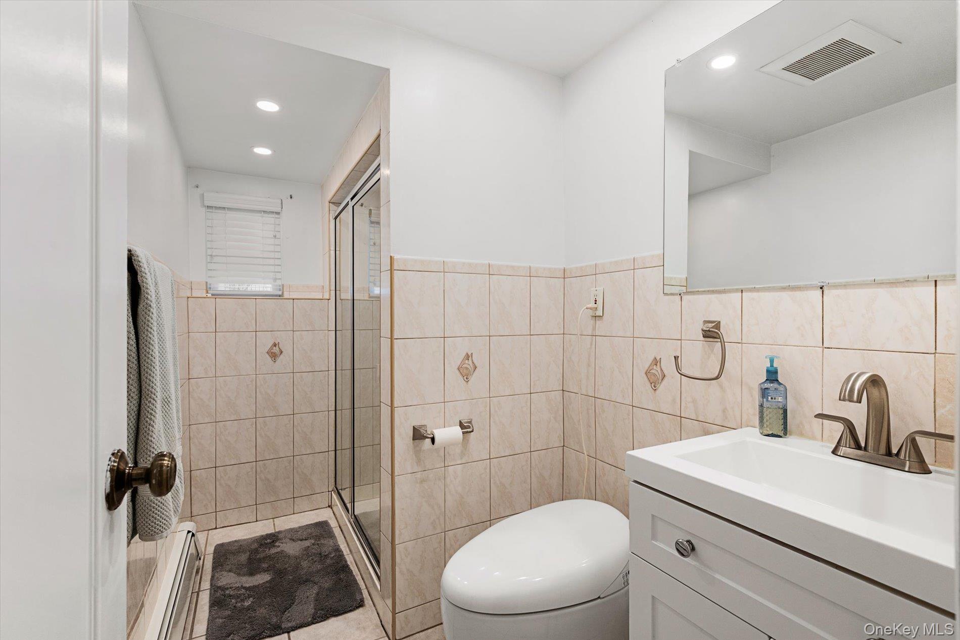 25 Fisher Road Commack, NY 11725 - Photo 16 of 19