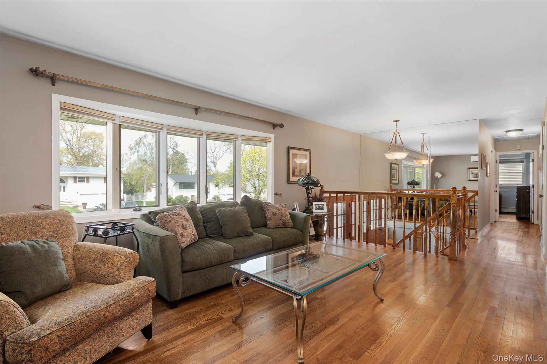 25 Fisher Road Commack, NY 11725 - Photo 2 of 19