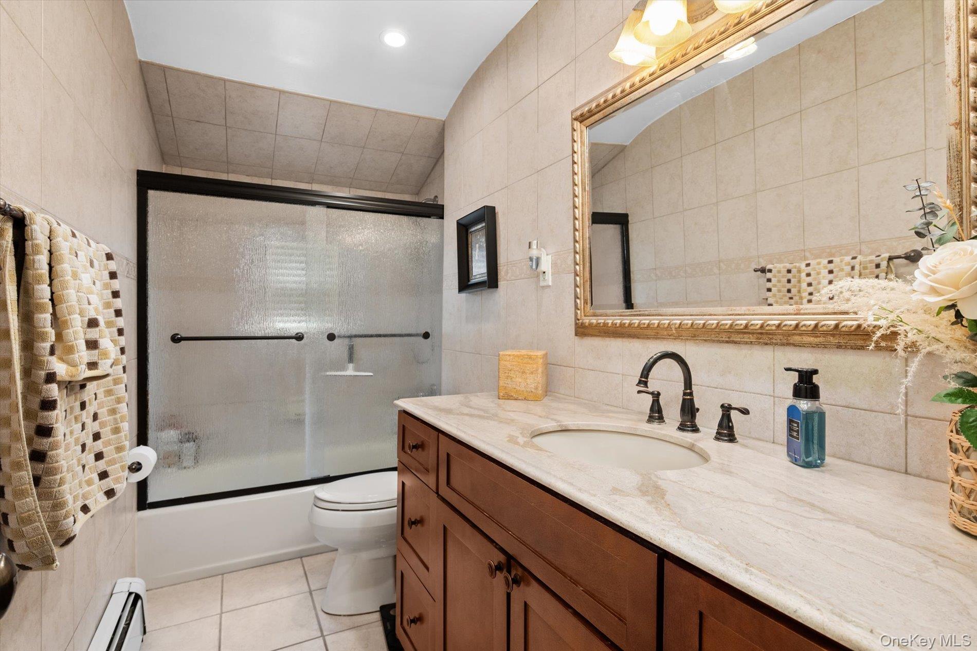 25 Fisher Road Commack, NY 11725 - Photo 10 of 19